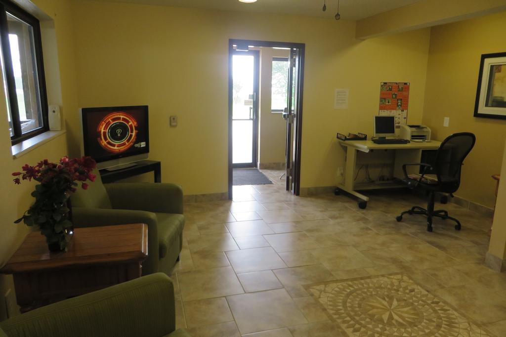 Super 8 By Wyndham Grinnell Ia Esterno foto