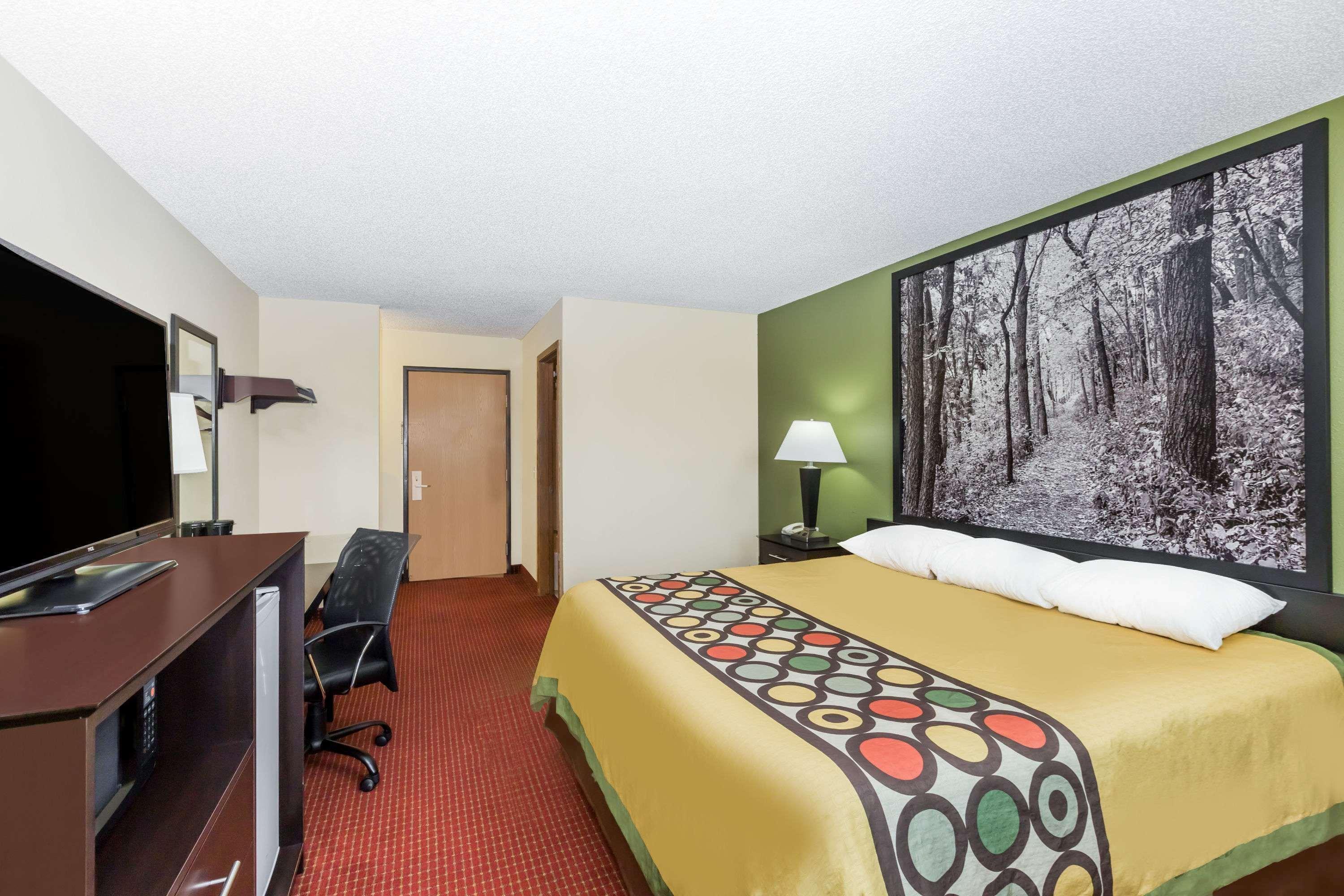 Super 8 By Wyndham Grinnell Ia Esterno foto
