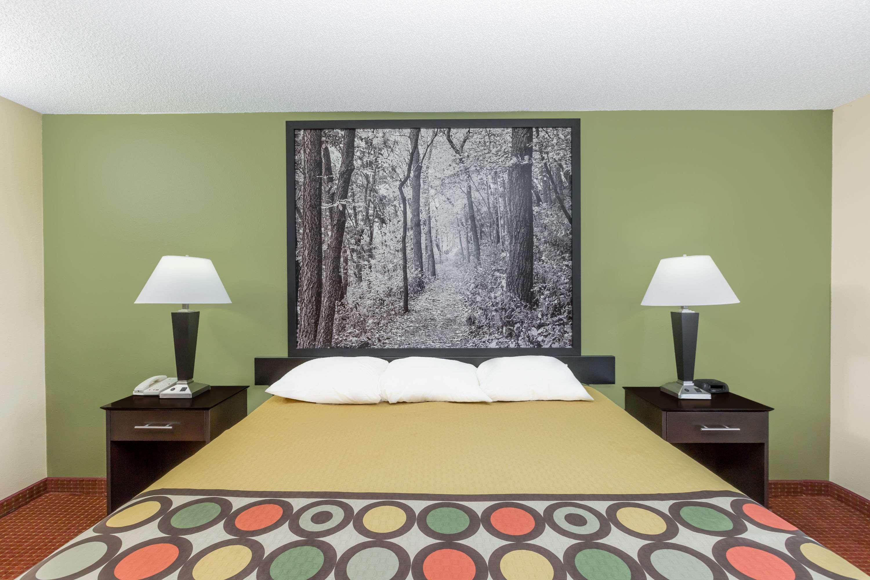 Super 8 By Wyndham Grinnell Ia Esterno foto